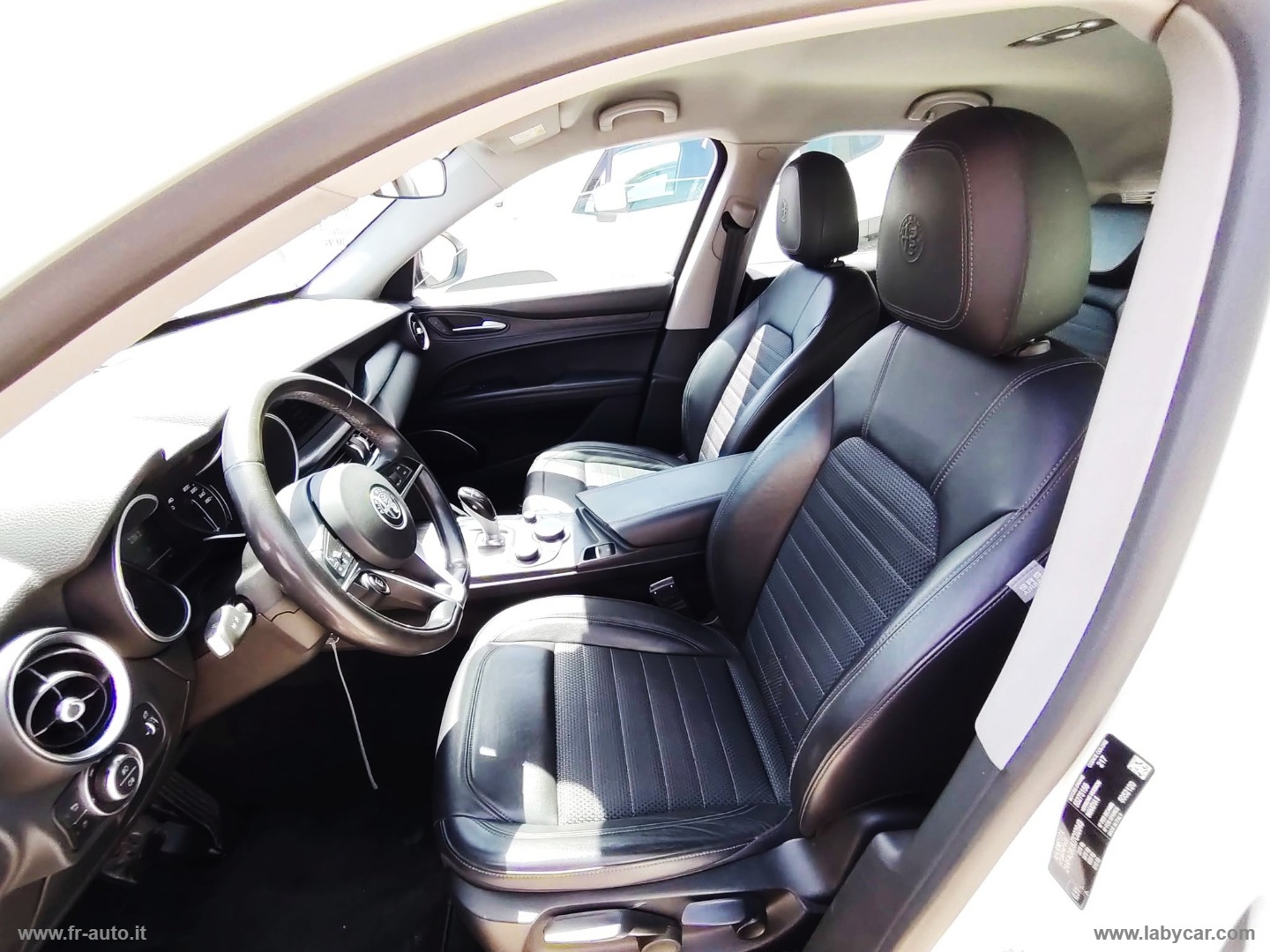 Stelvio 2.2 T.diesel 150CV AT8 RWD Super - immagine 11