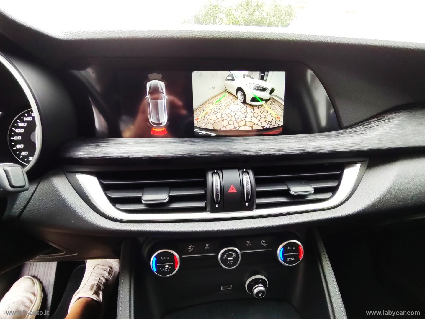 Stelvio 2.2 T.diesel 190 CV AT8 Q4 BUSINESS - immagine 11