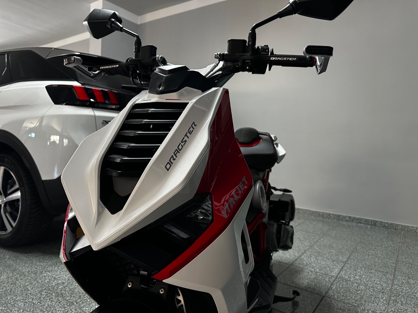 DRAGSTER 125 TRICOLORE - immagine 11