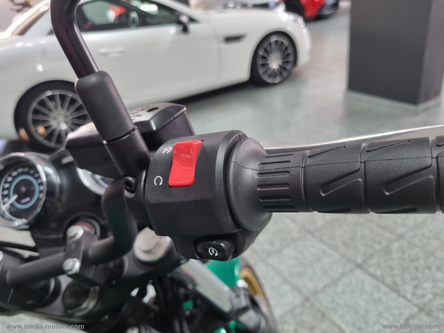 Z 650 RS - immagine 11
