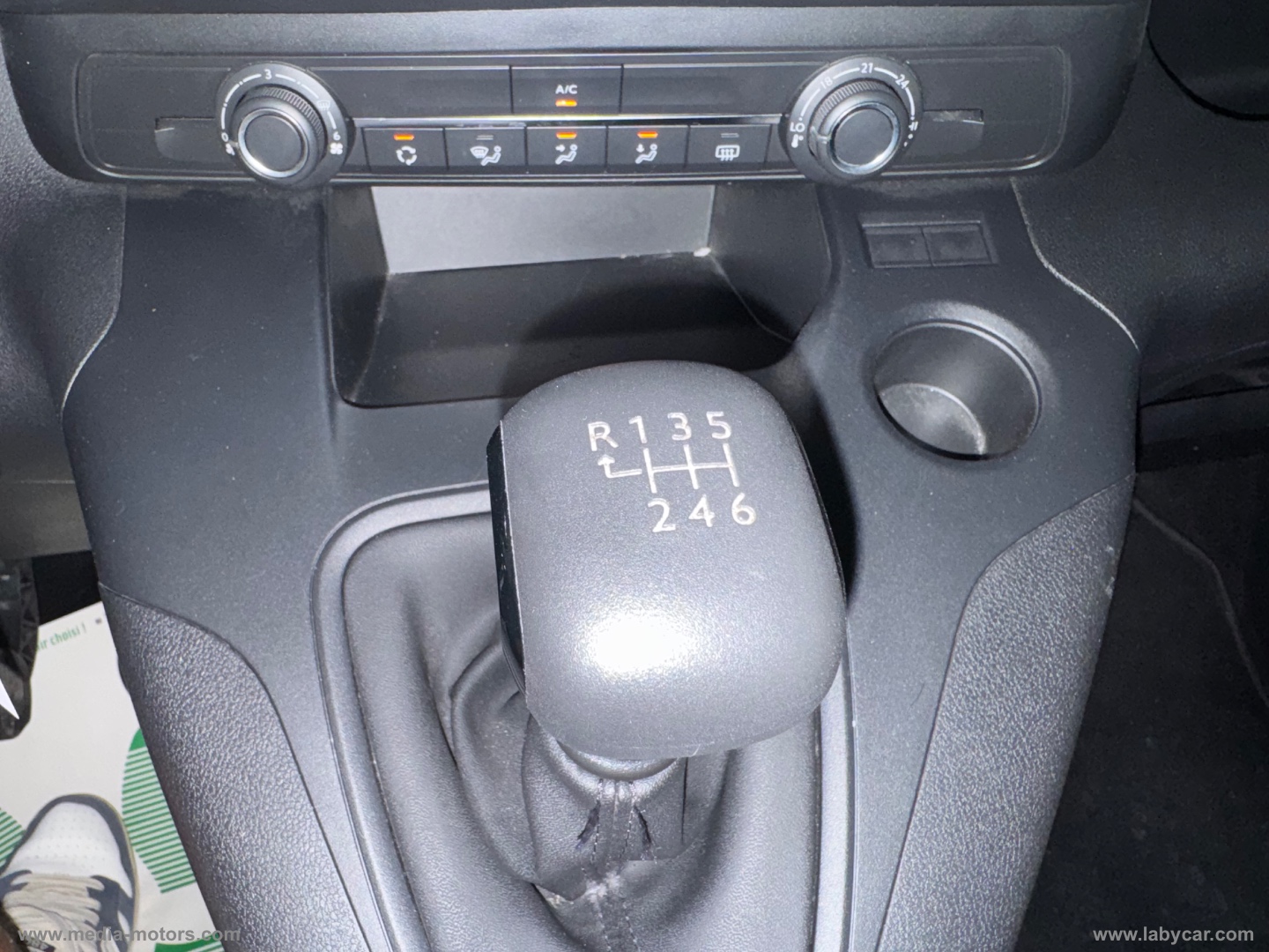 Berlingo BlueHDi 100 S&S Combi Live - immagine 11