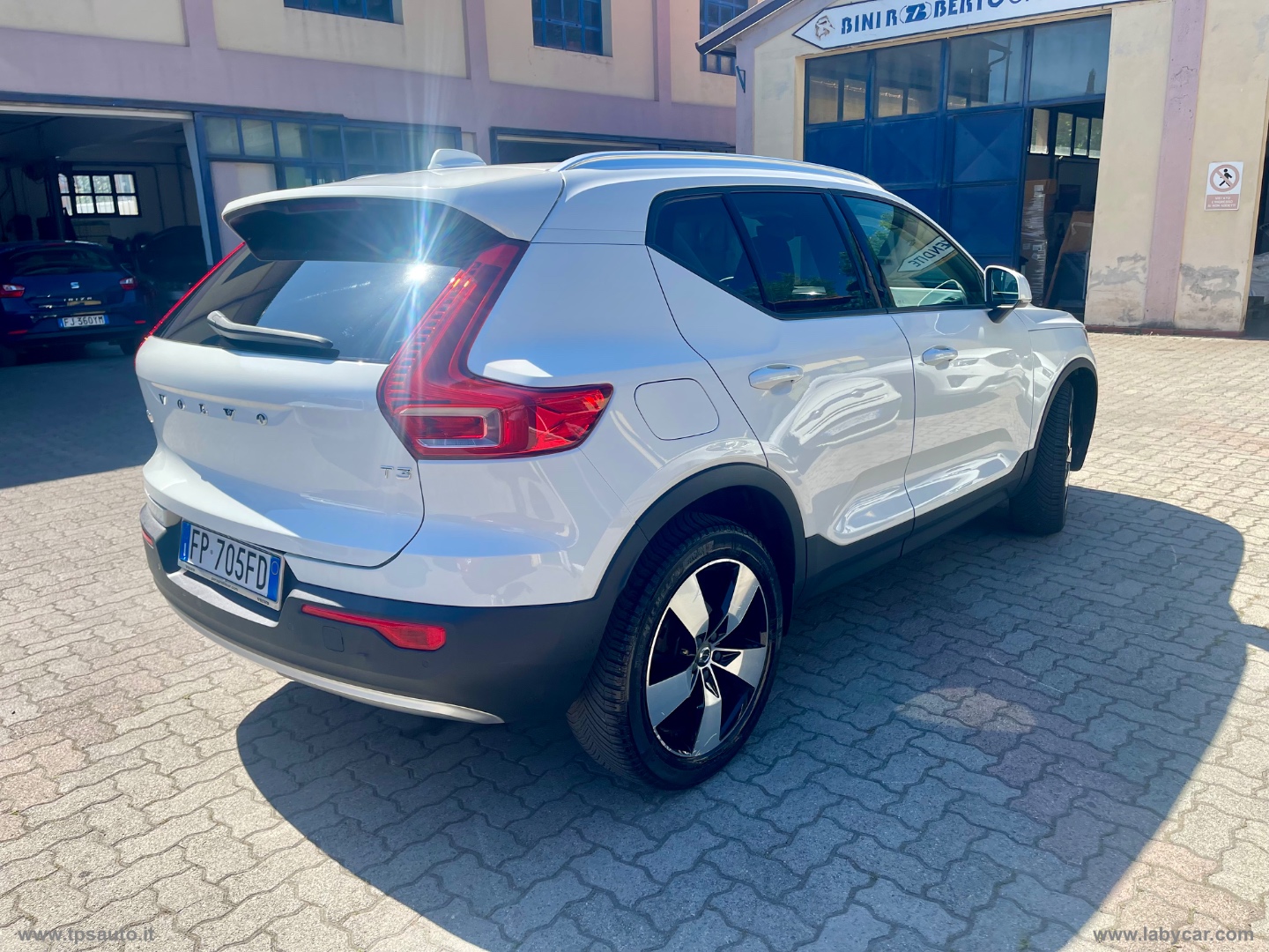 XC40 T3 Momentum - immagine 11