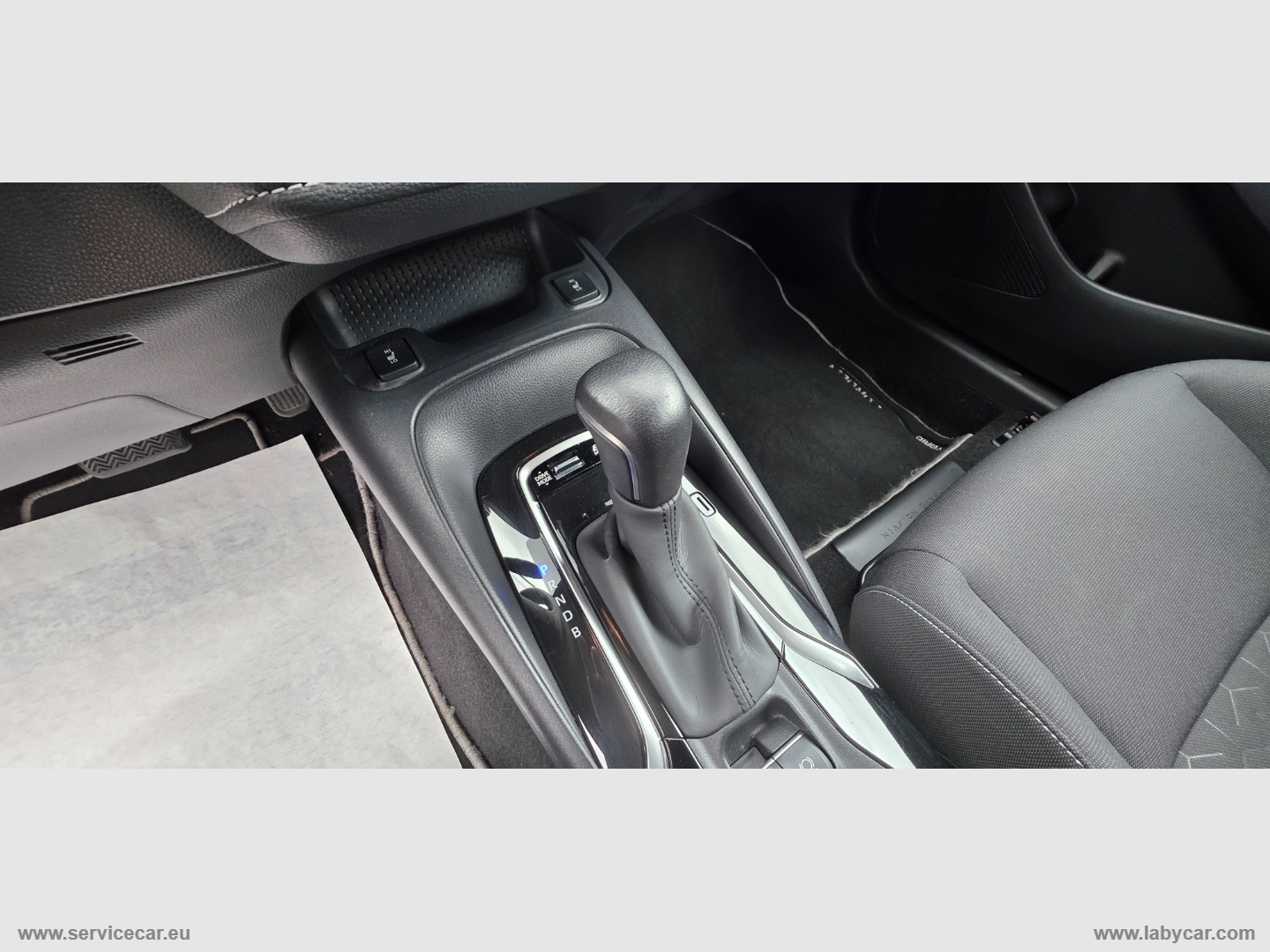 Corolla TS 1.8 Hybrid Business Tech - immagine 11