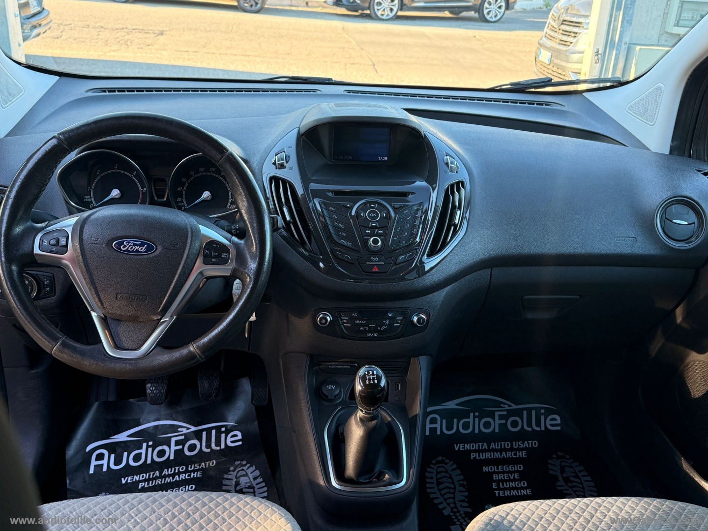 Tourneo Courier 1.5 TDCI 75 CV Titanium - immagine 11