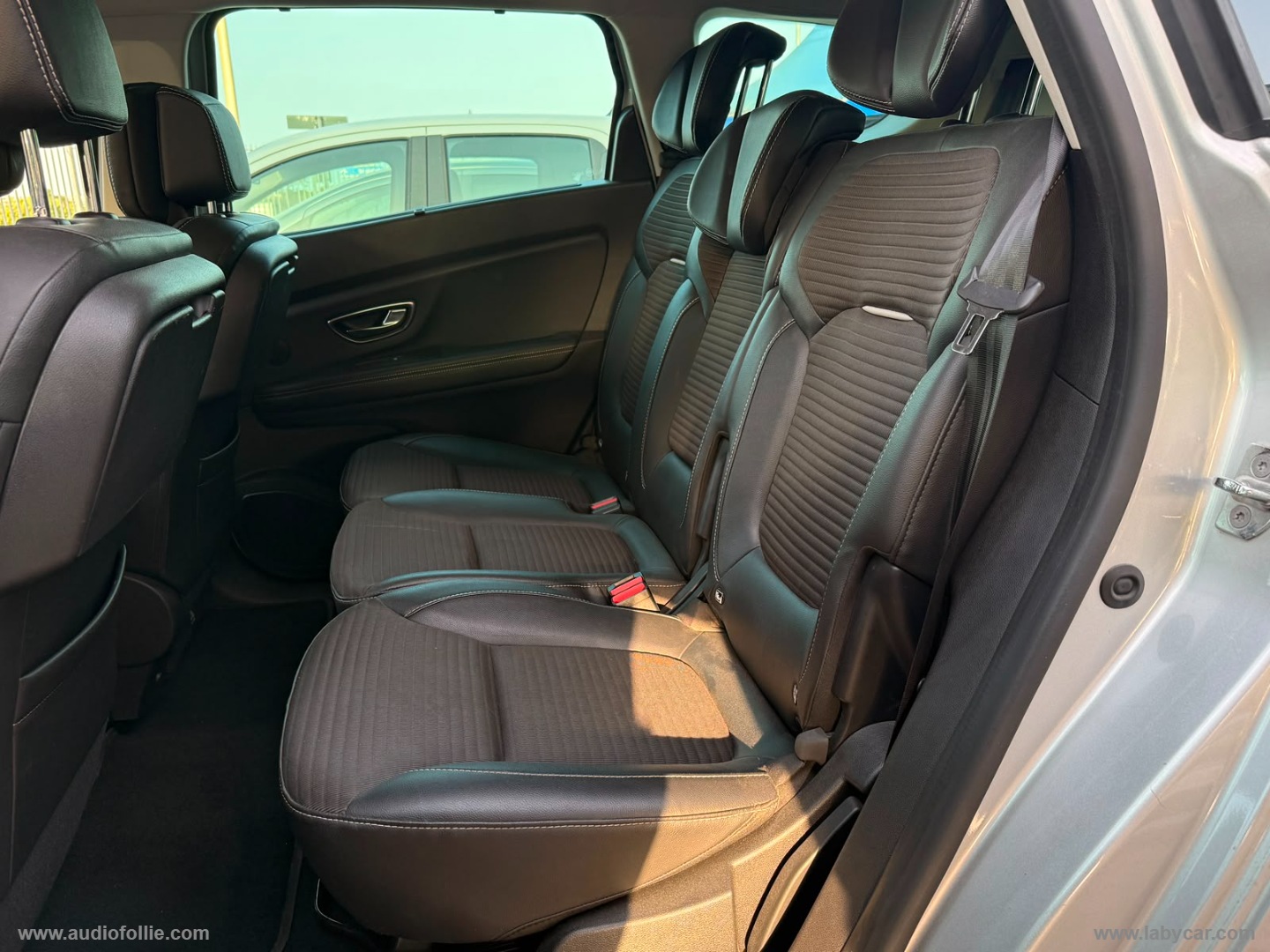 Grand Scénic dCi 8V 110 CV EDC Energy Bose - immagine 11
