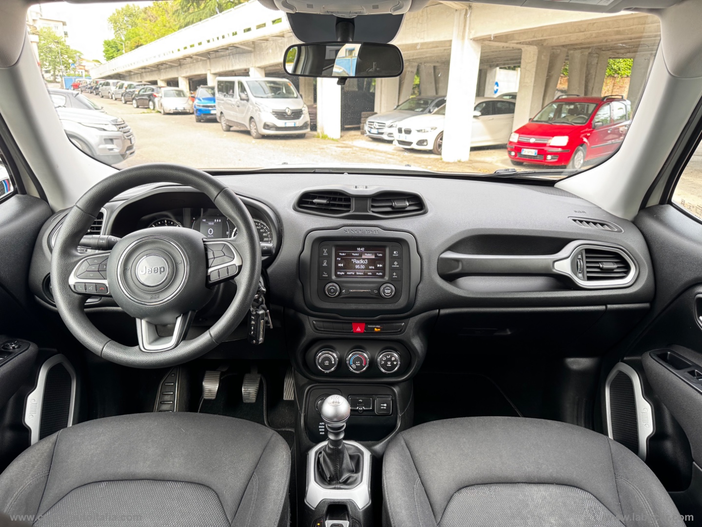 Renegade 2.0 Mjt 4WD Active Drive Sport - immagine 11