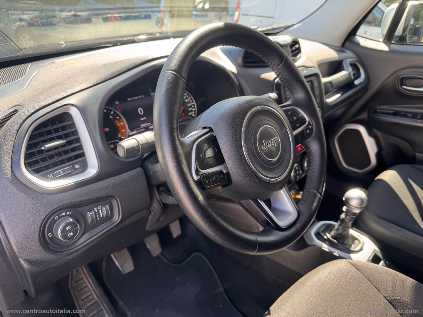 Renegade 1.6 Mjt 120CV Longitude - immagine 11