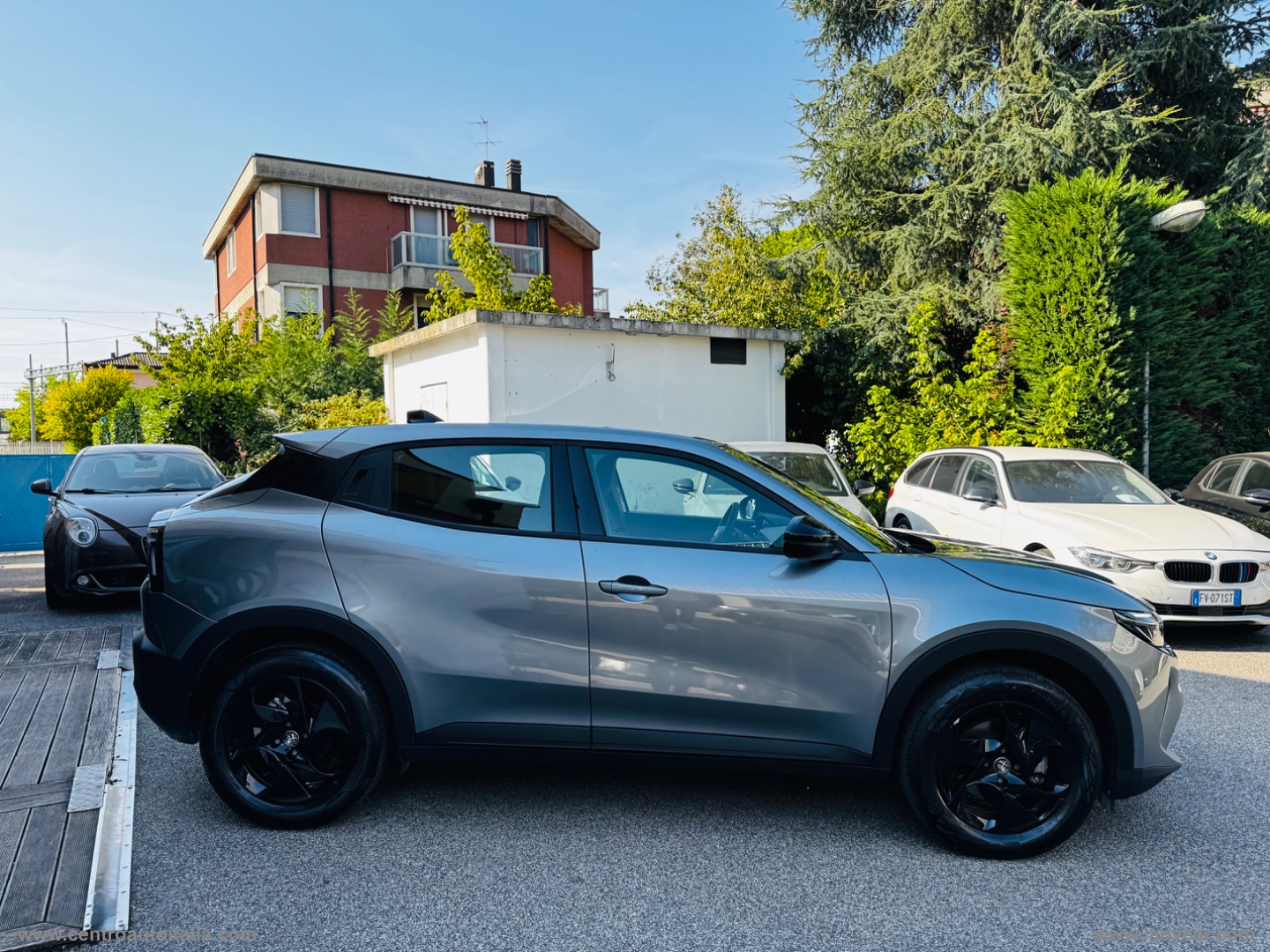 Junior 1.2 136 CV Hybrid eDCT6 Speciale - immagine 11