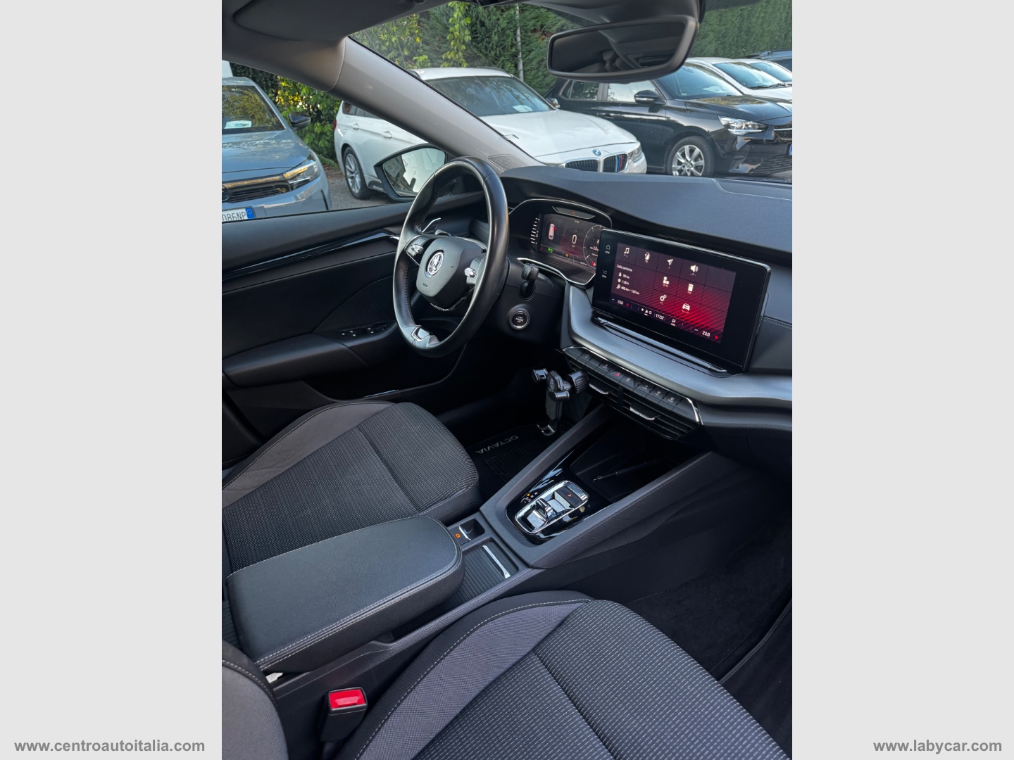 Octavia 1.5 G-TEC DSG Wagon Style - immagine 11