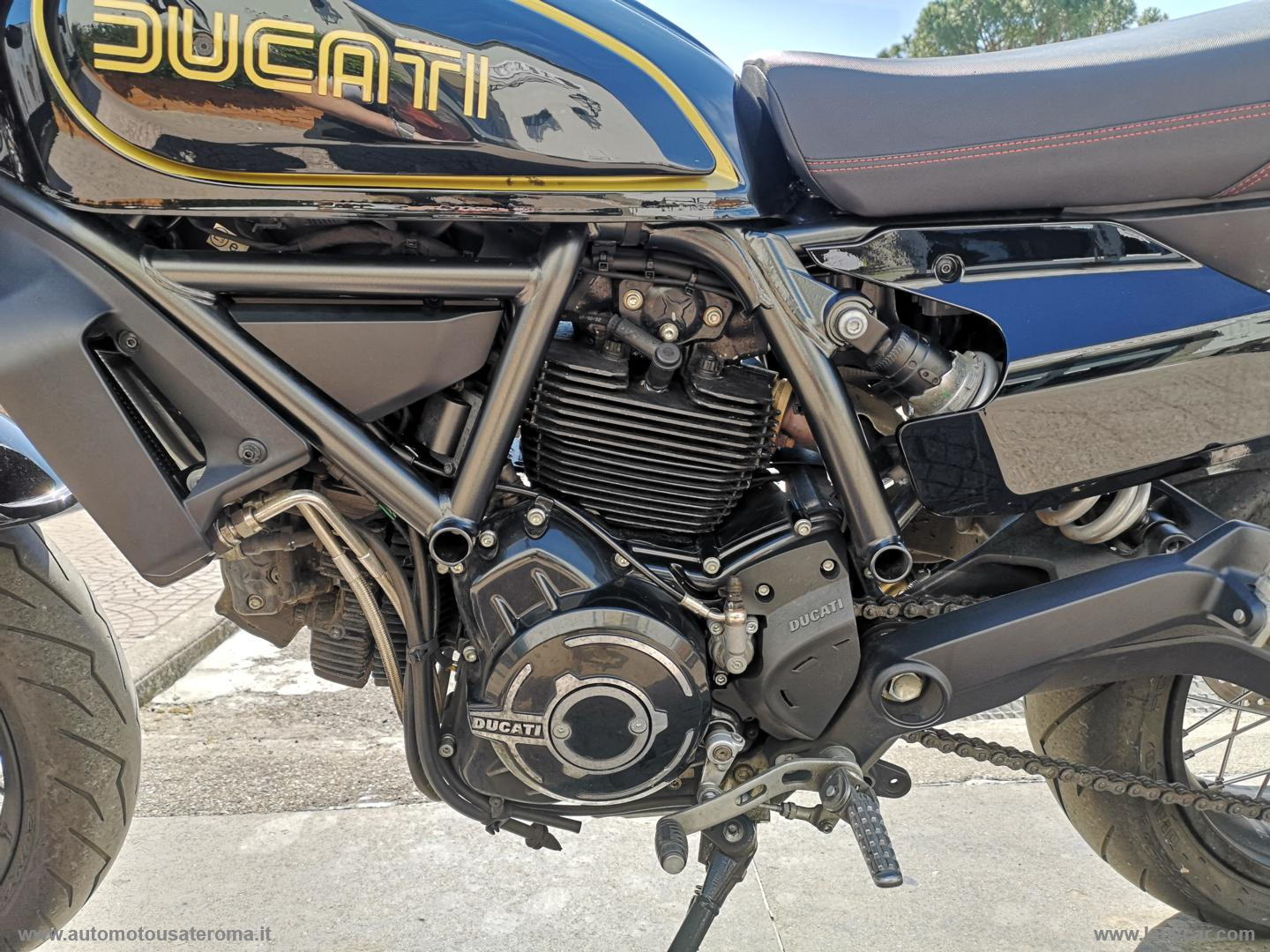 Scrambler 800 URBAN MOTARD PROMO WEB - immagine 11