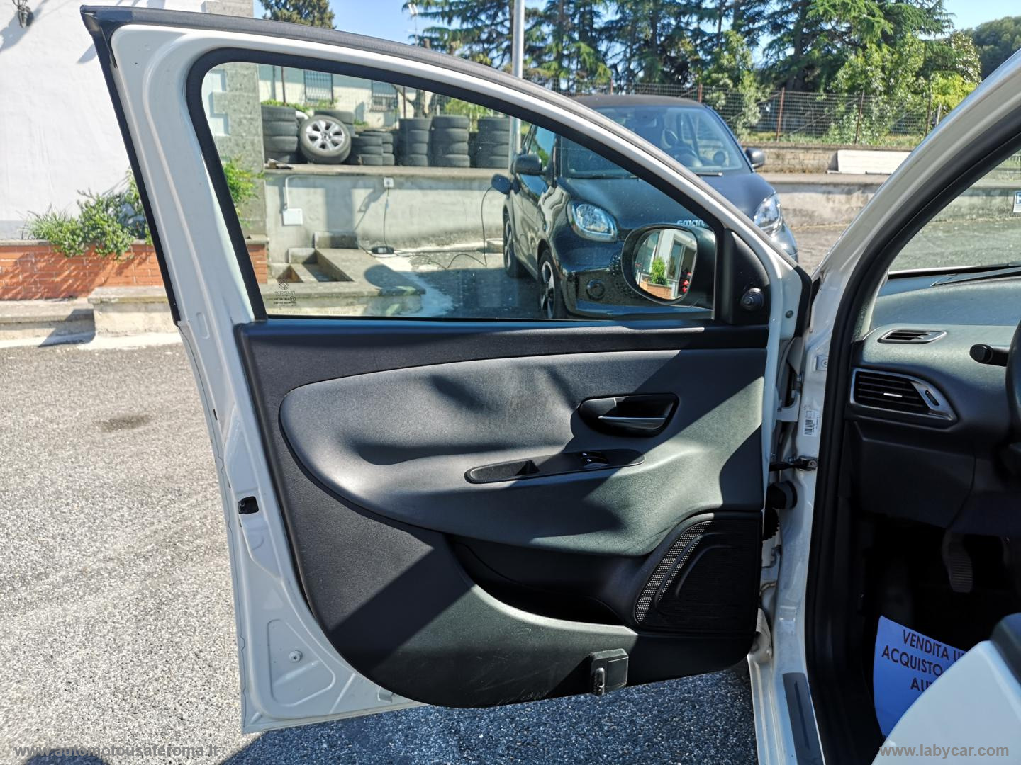 Ypsilon 1.2 69 CV 5p. Elle RATE AUTO MOTO SCOOTER - immagine 11