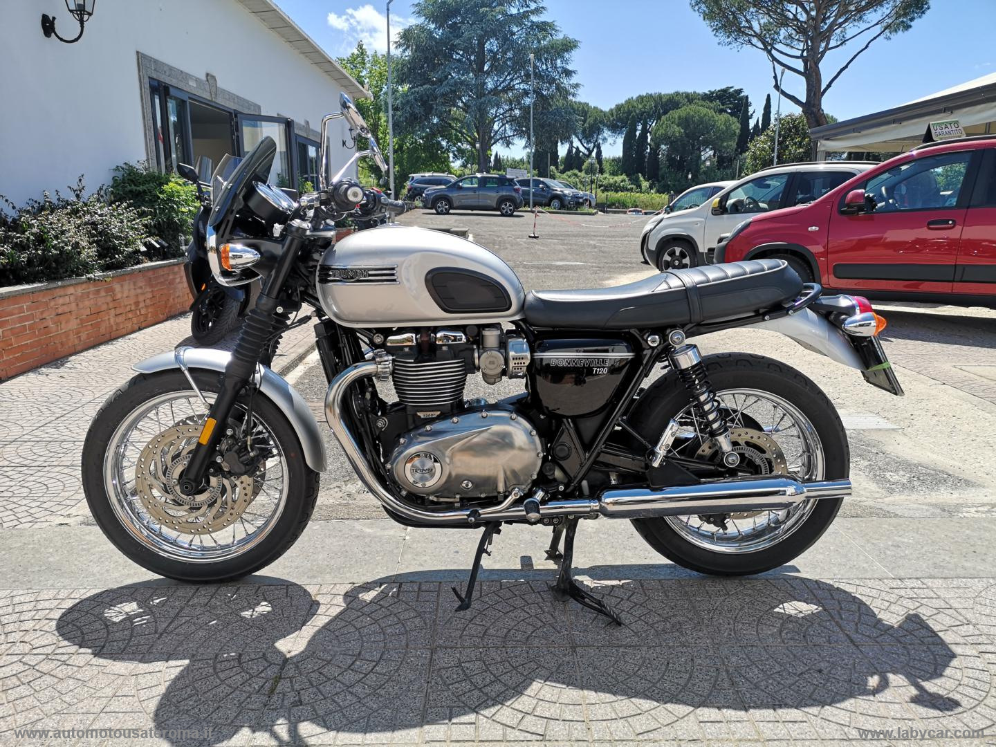 Bonneville T 120 PROMO WEB - immagine 11