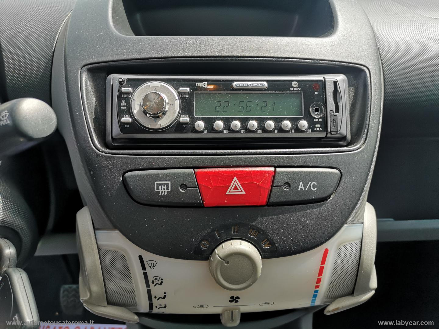 Aygo 1.0 VVT-i 5p. Sound RATE AUTO MOTO SCOOTER - immagine 11