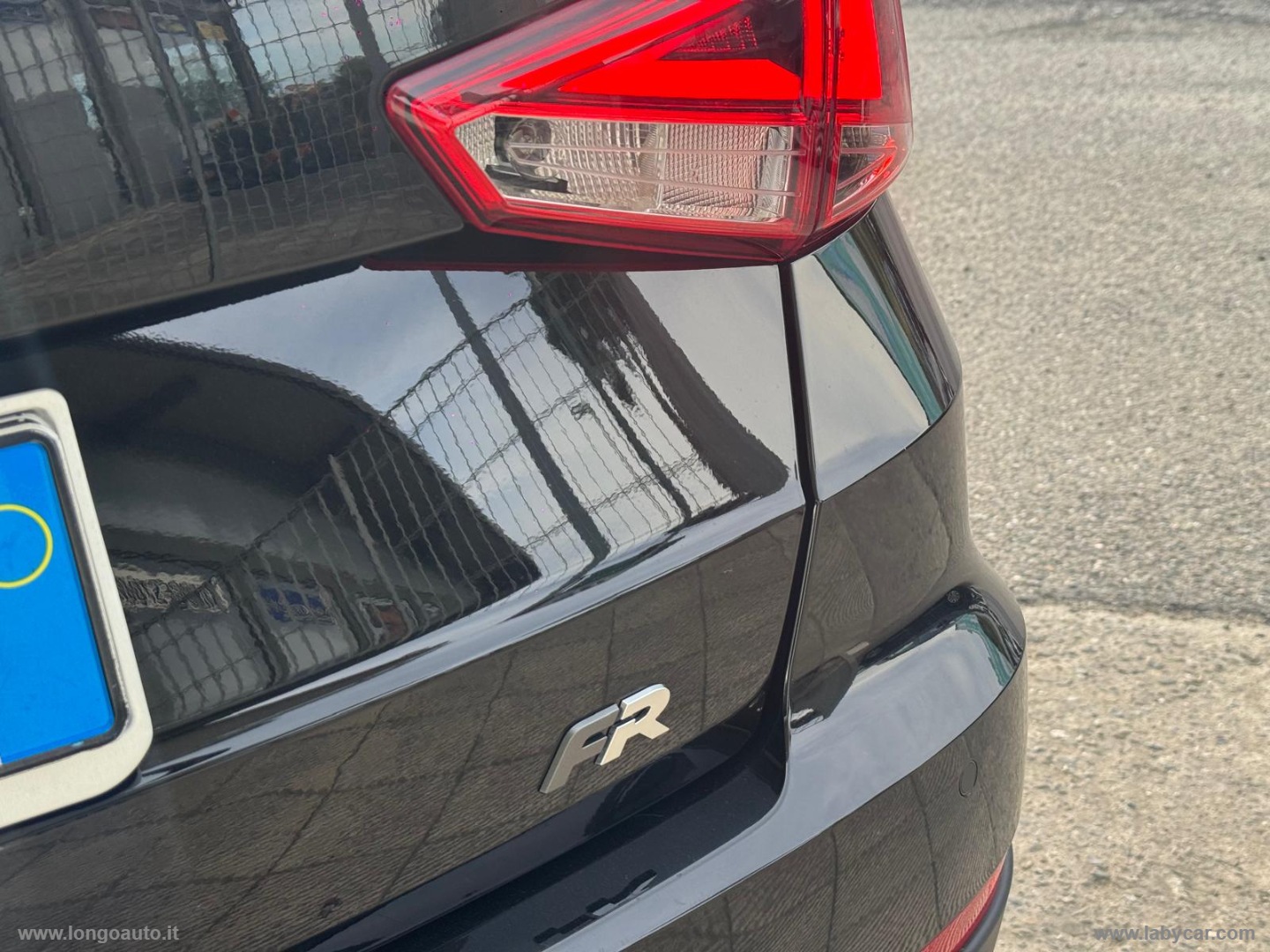 Arona 1.0 EcoTSI 115CV DSG FR ADATTA A NEOPATENTATI - immagine 11