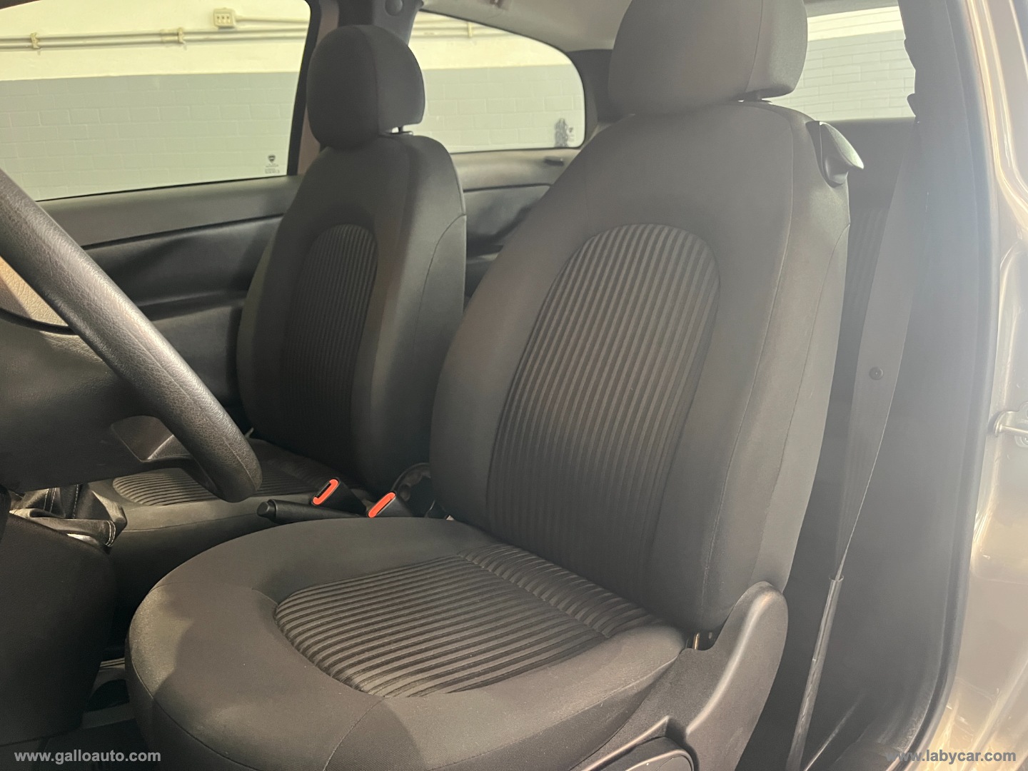 Ypsilon 1.2 69 CV Diva - immagine 11