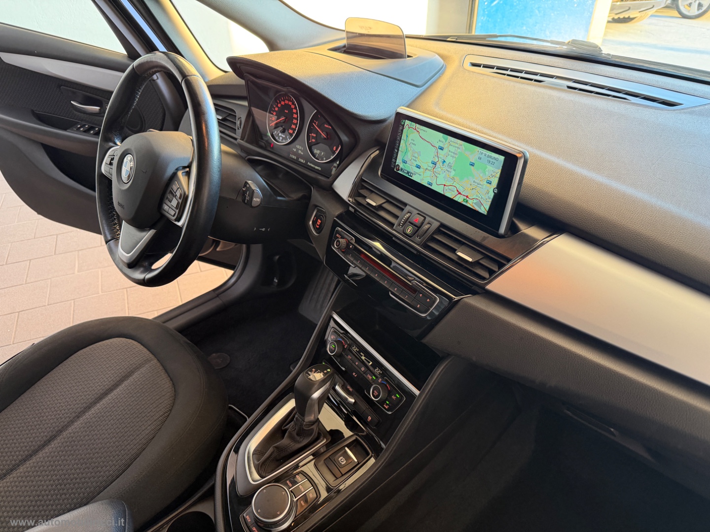 218d Active Tourer Advantage - immagine 11