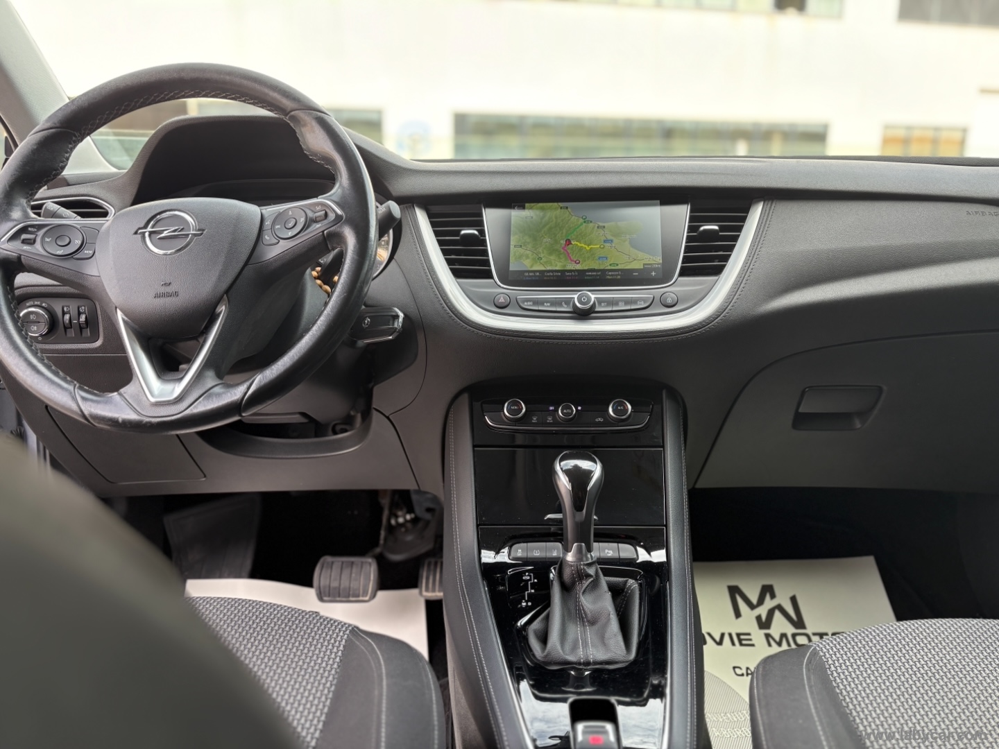 Grandland X 1.5 D Ecotec S&S aut. Bus. - immagine 11