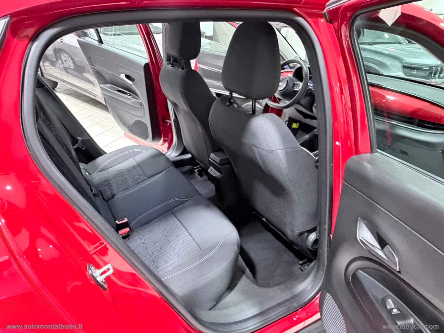 600 Hybrid 145 CV DCT MHEV Pop - immagine 11