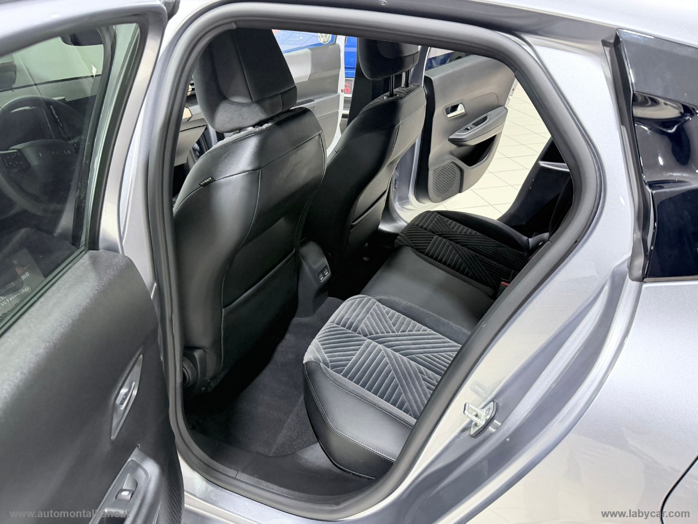 Ypsilon Hybrid e-DCT LX - immagine 11