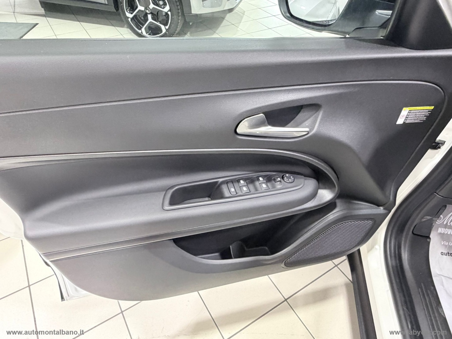 Avenger 1.2 Turbo 110CV e-Hybr.Black Ed. - immagine 11