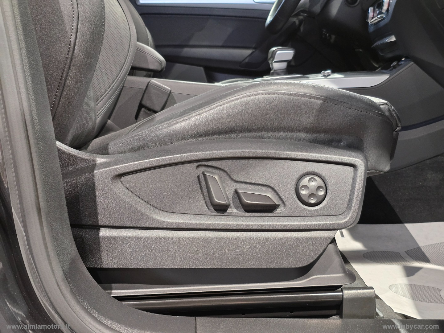 Q5 40 TFSI quattro S tr. Identity Black - immagine 11