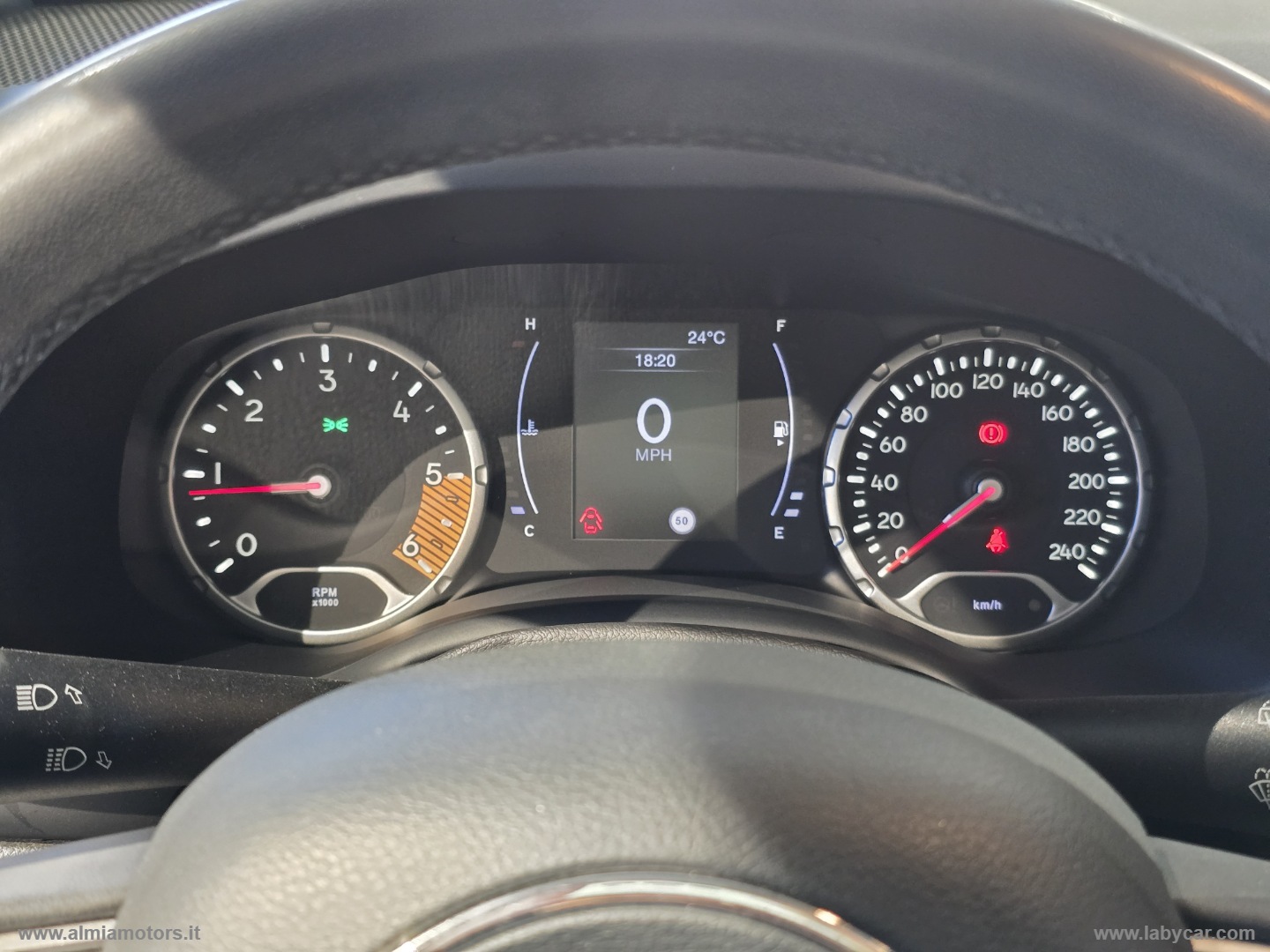 Renegade 1.6 Mjt 120CV Longitude - immagine 11