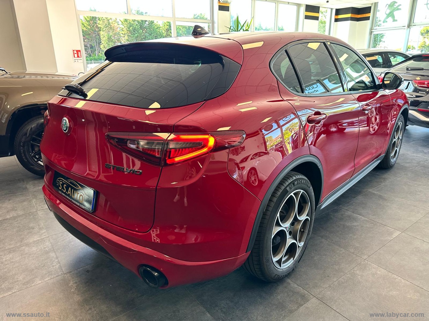 Stelvio 2.2 T.diesel 190CV AT8 Q4 Sprint NESSUN VINCOLO DI FINANZIAMENTO - immagine 11