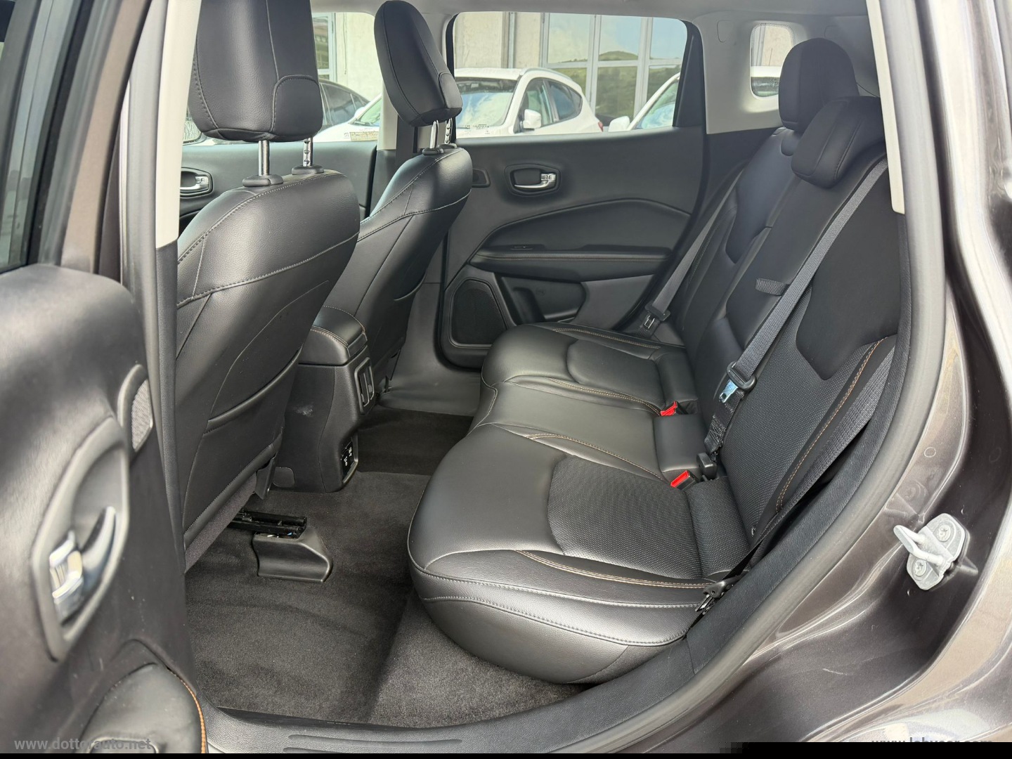 Compass 2.0 Mjt II aut. 4WD Limited - immagine 11