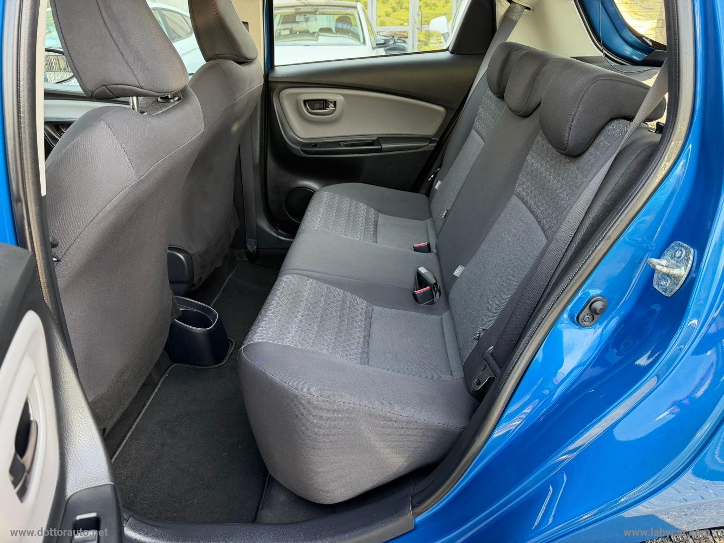 Yaris 1.4 D-4D 5p. Lounge - immagine 11