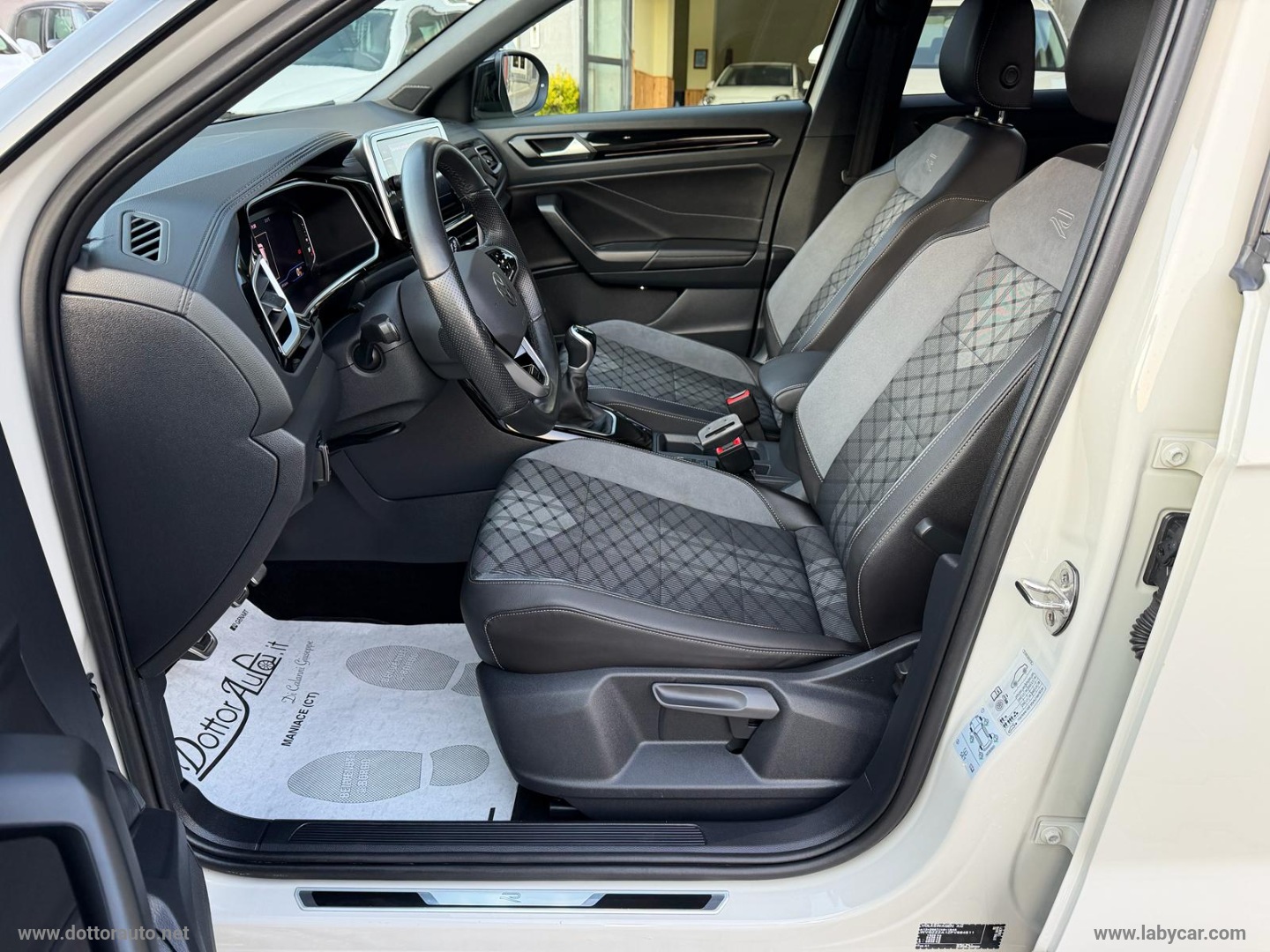 T-Roc 2.0 TDI SCR R-Line - immagine 11