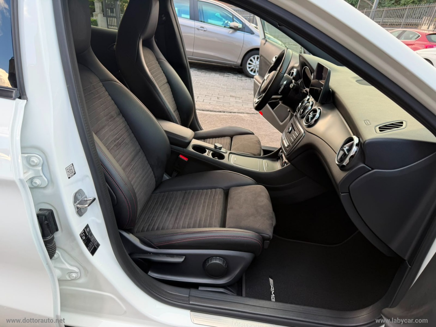 GLA 200 d Automatic 4Matic Premium - immagine 11