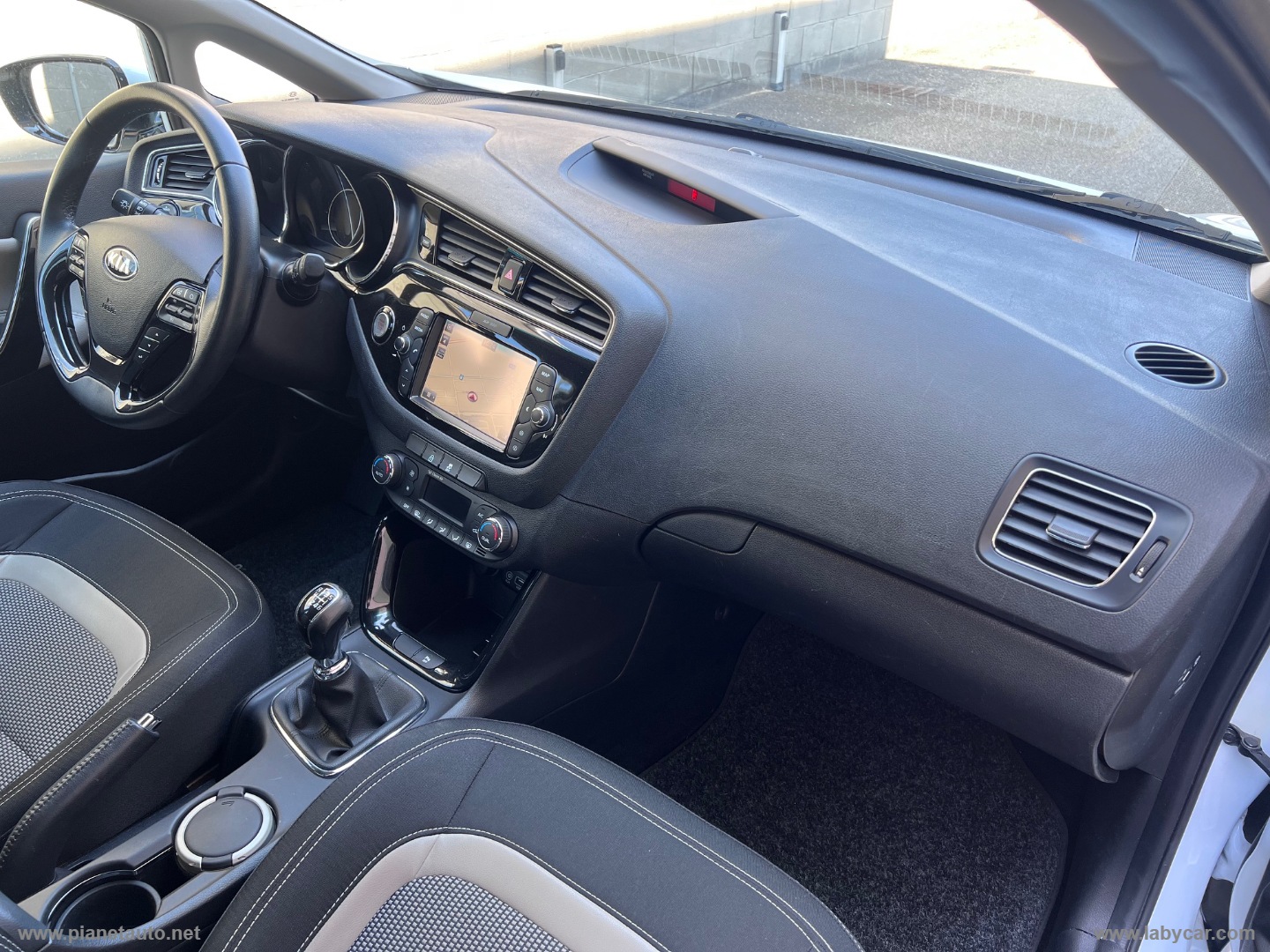 cee d 1.6 CRDi 110 CV SW Cool - immagine 11