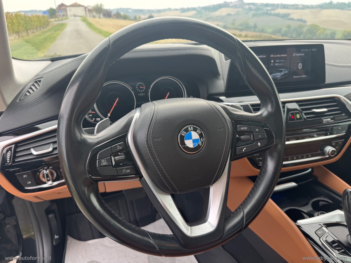 520d Efficient Dynamics Luxury - immagine 11