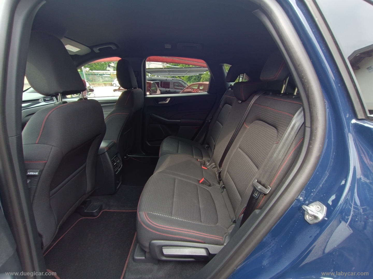 Kuga 2.5 Plug In Hyb. 225CV CVT 2WD ST-L - immagine 11