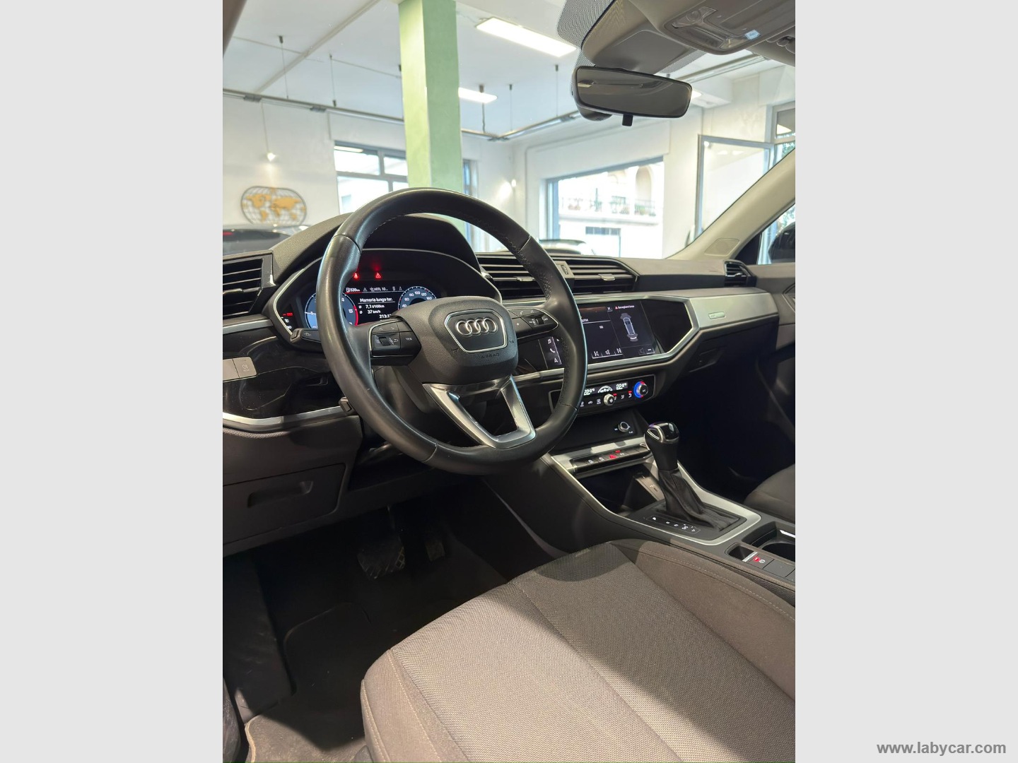 Q3 35 TDI S tronic Business Advanced - immagine 11