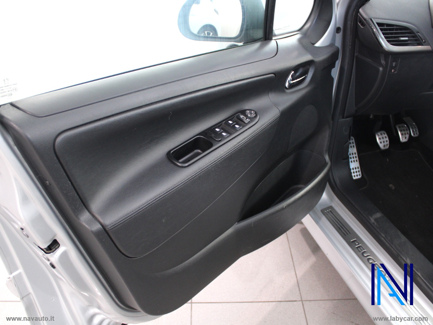207 1.6 8V HDi 93 CV 5p. Allure - immagine 11