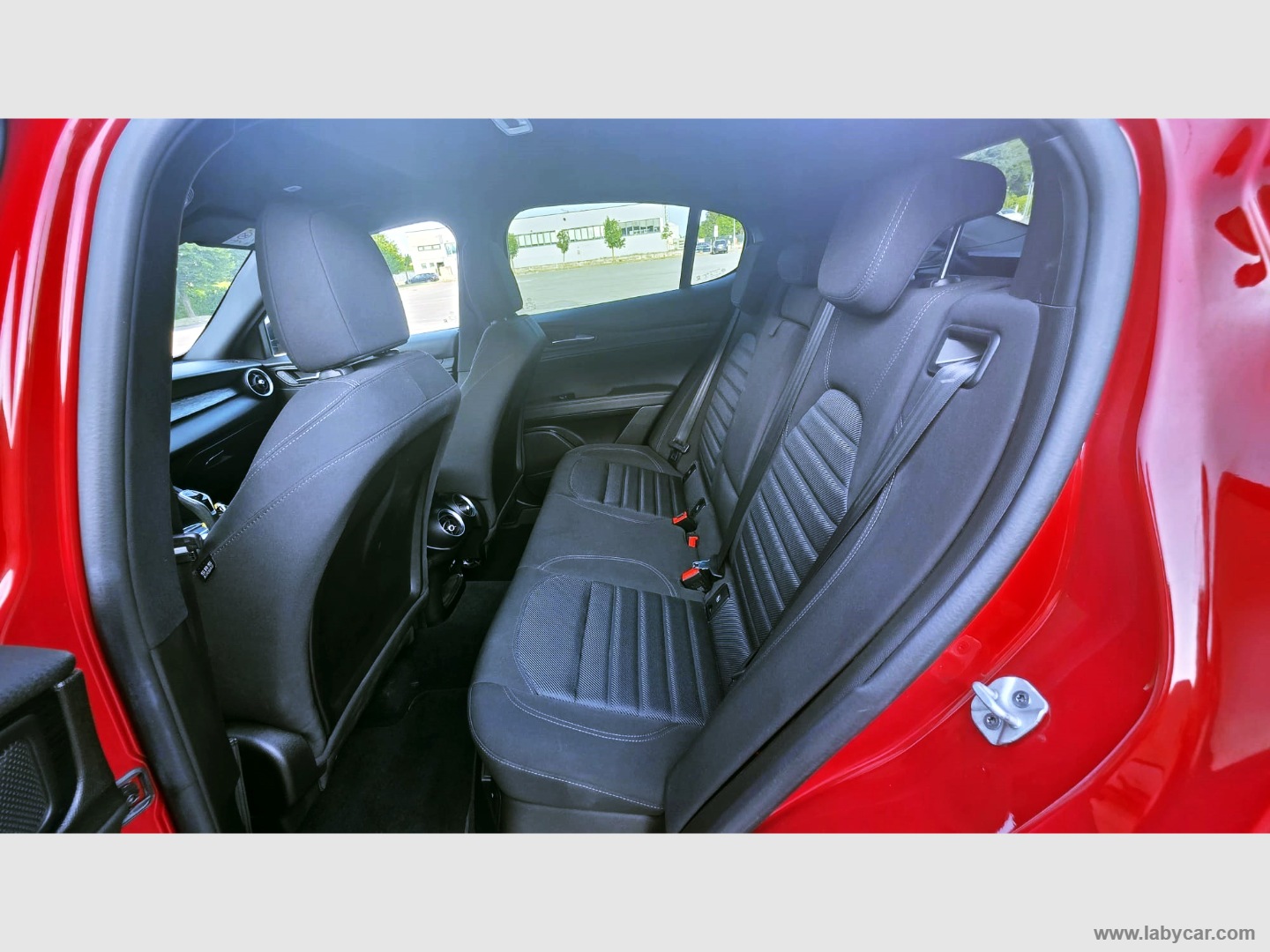 Stelvio 2.2 T.d. 160CV AT8 RWD SUPER - immagine 11