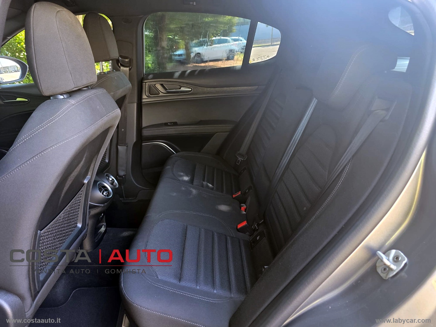 Stelvio 2.2 T.diesel 190 CV AT8 Q4 Exec. - immagine 11