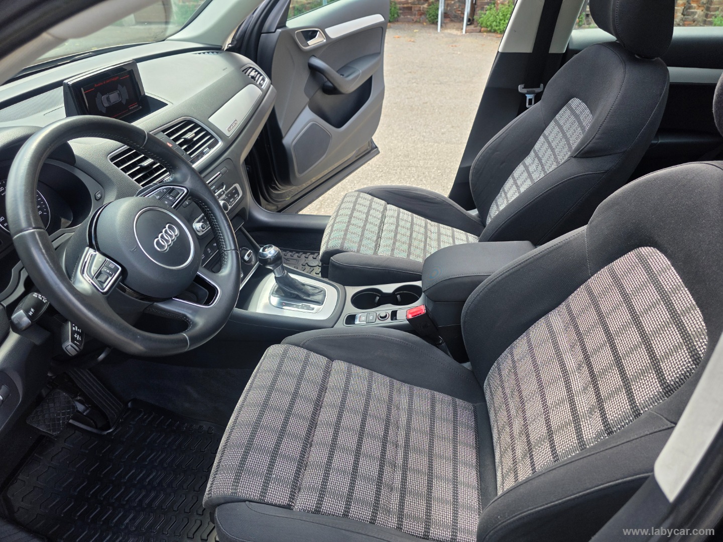 Q3 2.0 TDI 150CV quattro S tr. Sport - immagine 11