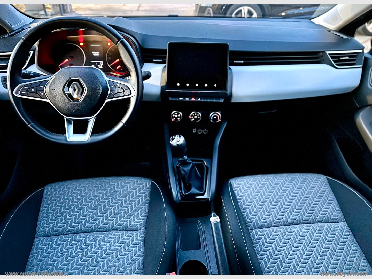 Clio Blue dCi 100 CV Evolution DIESEL IDEALE PER NEOPATENTATI - immagine 11