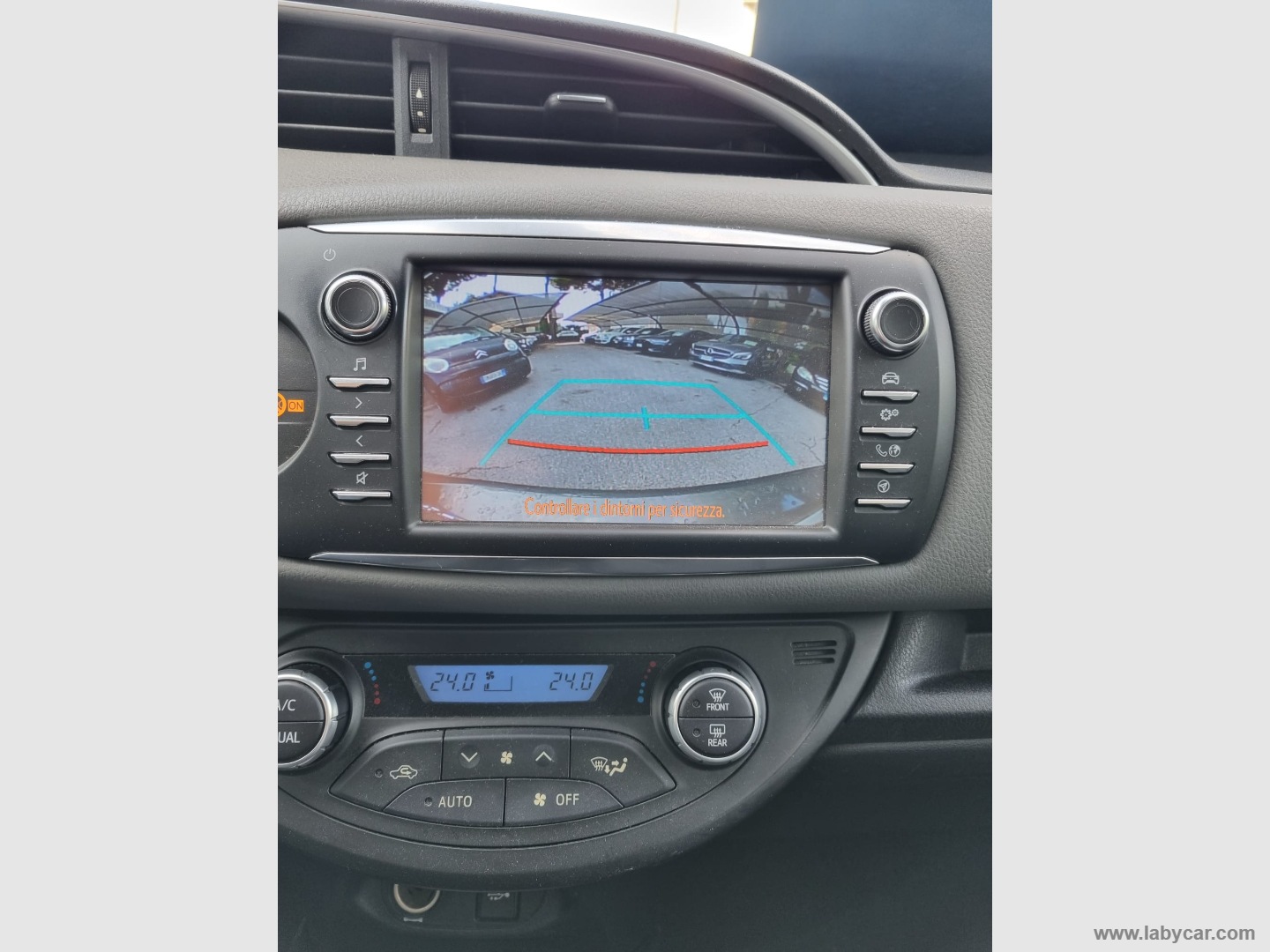 Yaris 1.5 Hybrid 5p. Active - immagine 11
