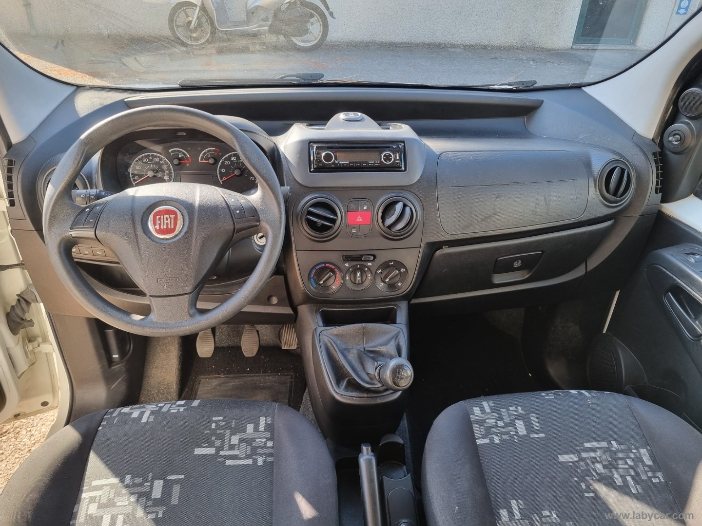 QUBO 1.4 8V 77 CV Dynamic Natural Power - immagine 11