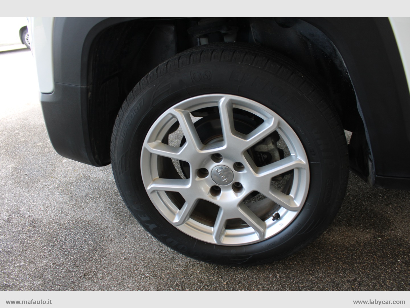 Renegade 1.6 Mjt 130CV Limited - immagine 12