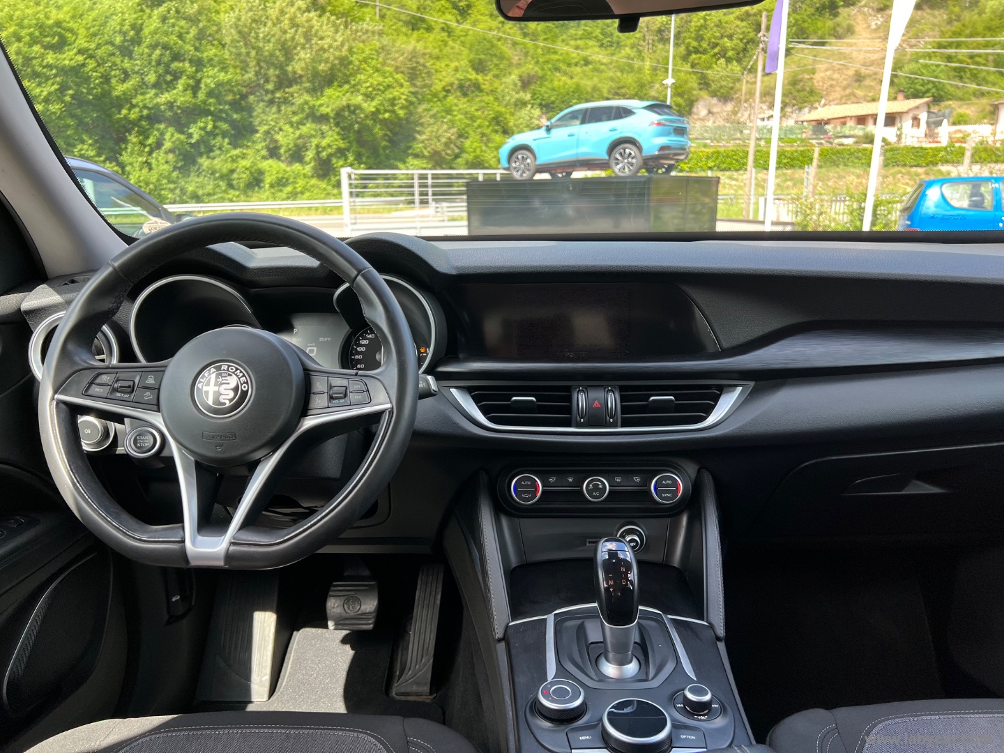 Stelvio 2.2 T.diesel 190 CV AT8 Q4 Bus. - immagine 12