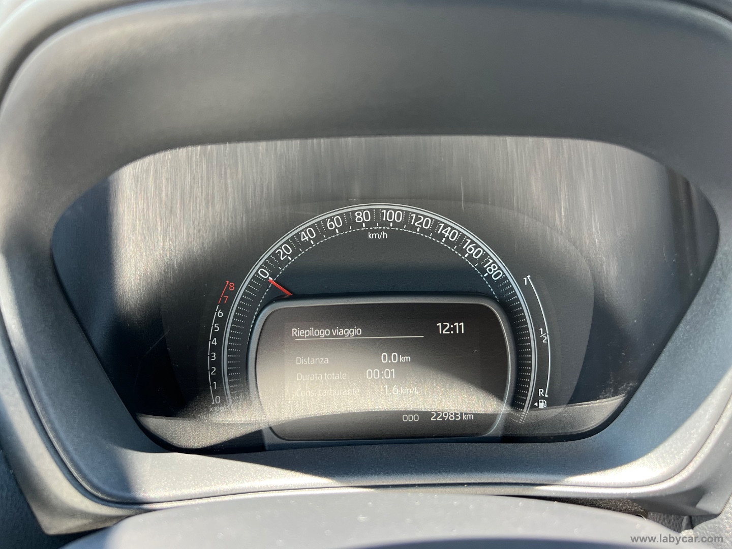Aygo X 1.0 VVT-i 72 CV 5p. Trend S-CVT - immagine 12