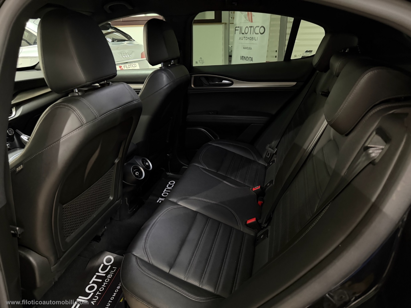 Stelvio 2.2 T.diesel 210CV AT8 Q4 Veloce USATO CERTIFICATO | VELOCE FULL - immagine 12