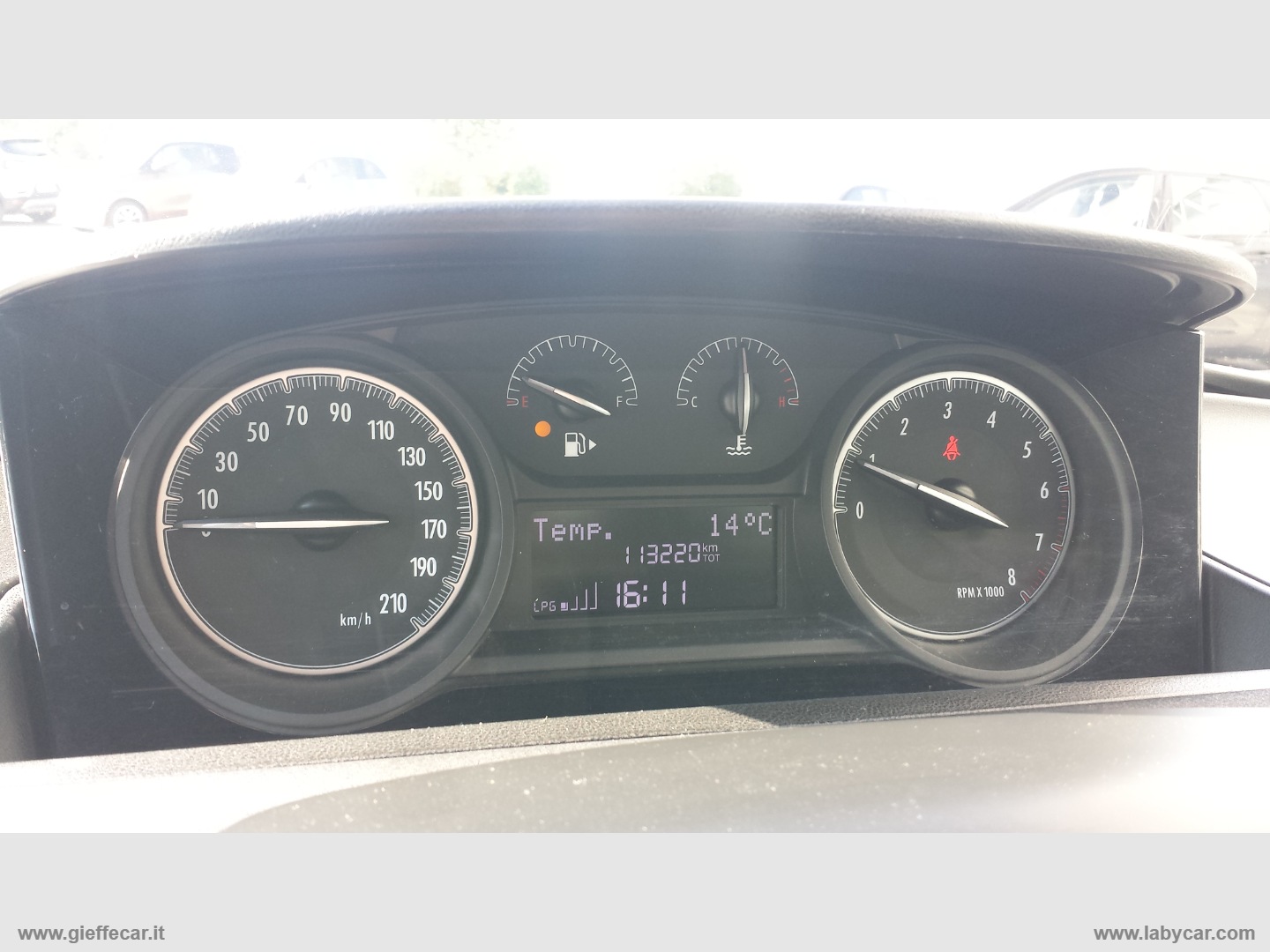 Ypsilon 1.2 69 CV 5p. GPL Ecochic Gold - immagine 12