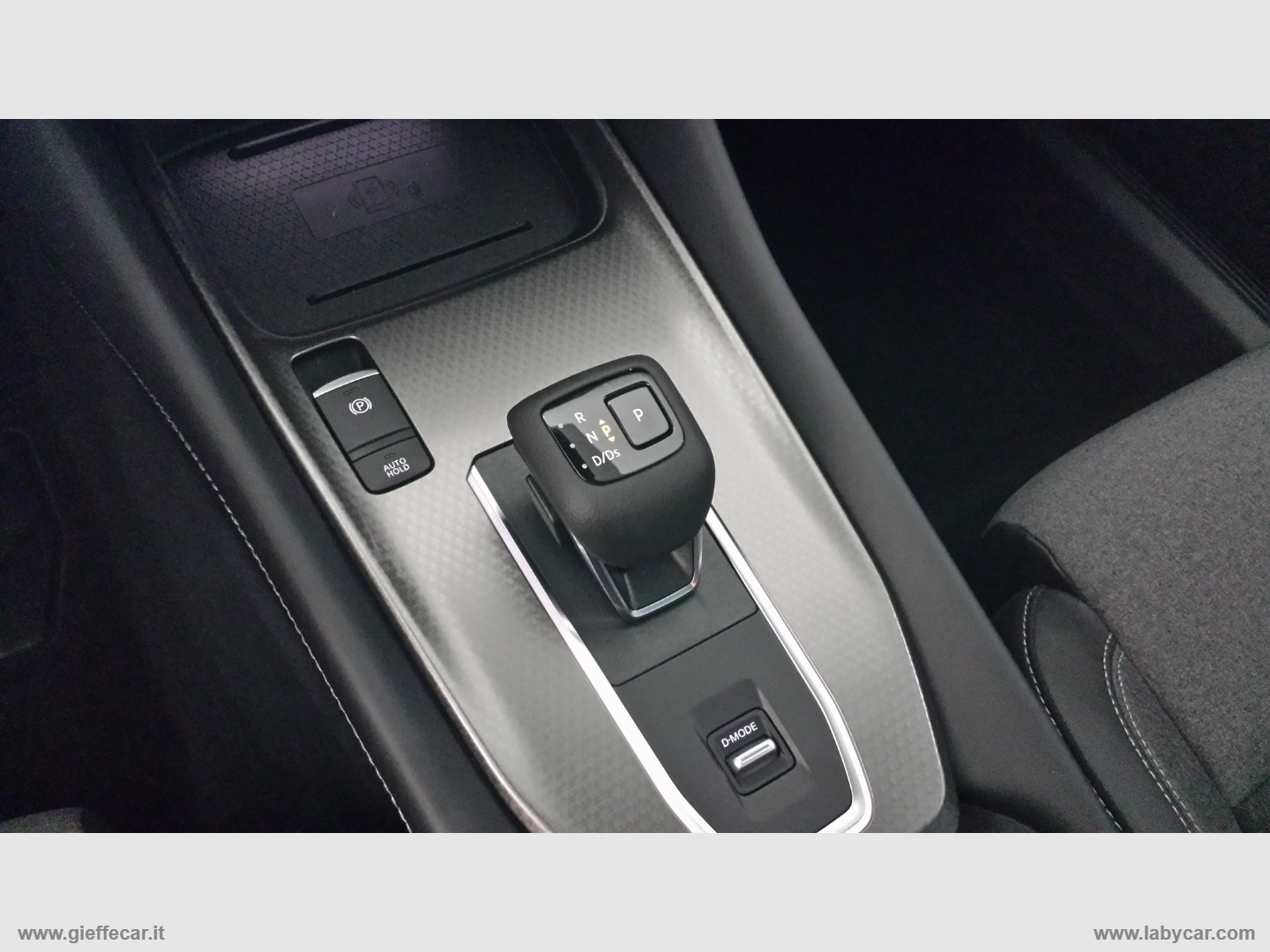 Qashqai MHEV 158 CV AUT. N-Connecta - immagine 12