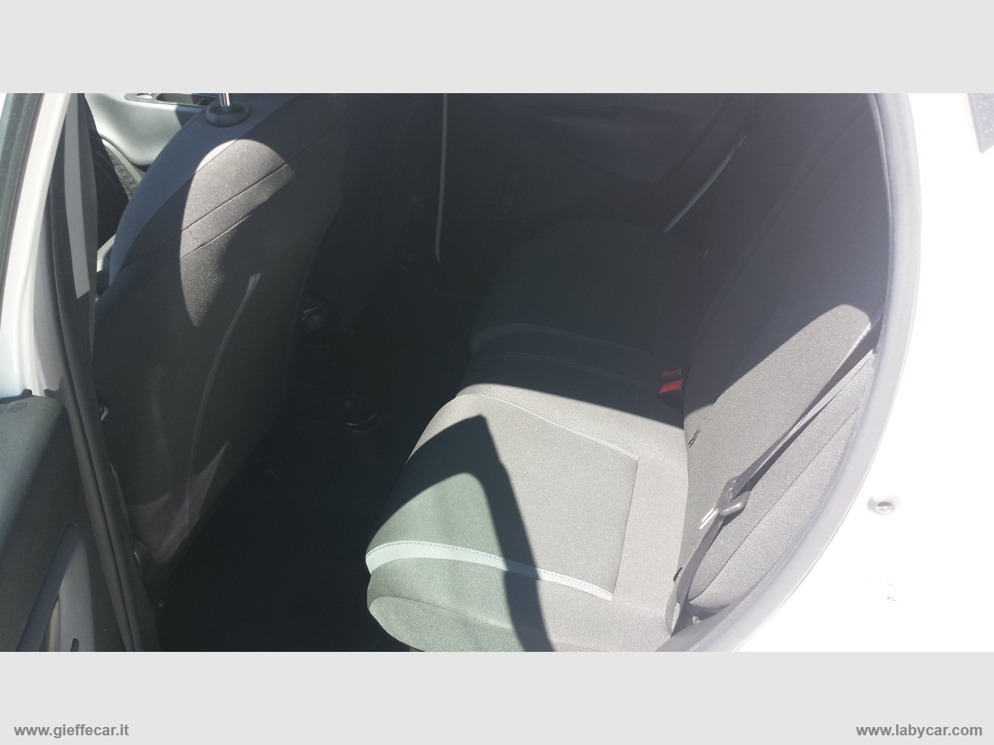 Ypsilon 1.2 69 CV 5p. Silver - immagine 12