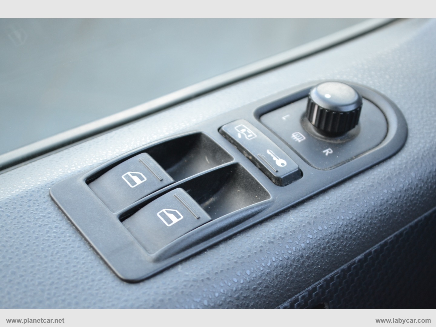 Multivan 2.5 TDI 130CV Comfortline - immagine 12